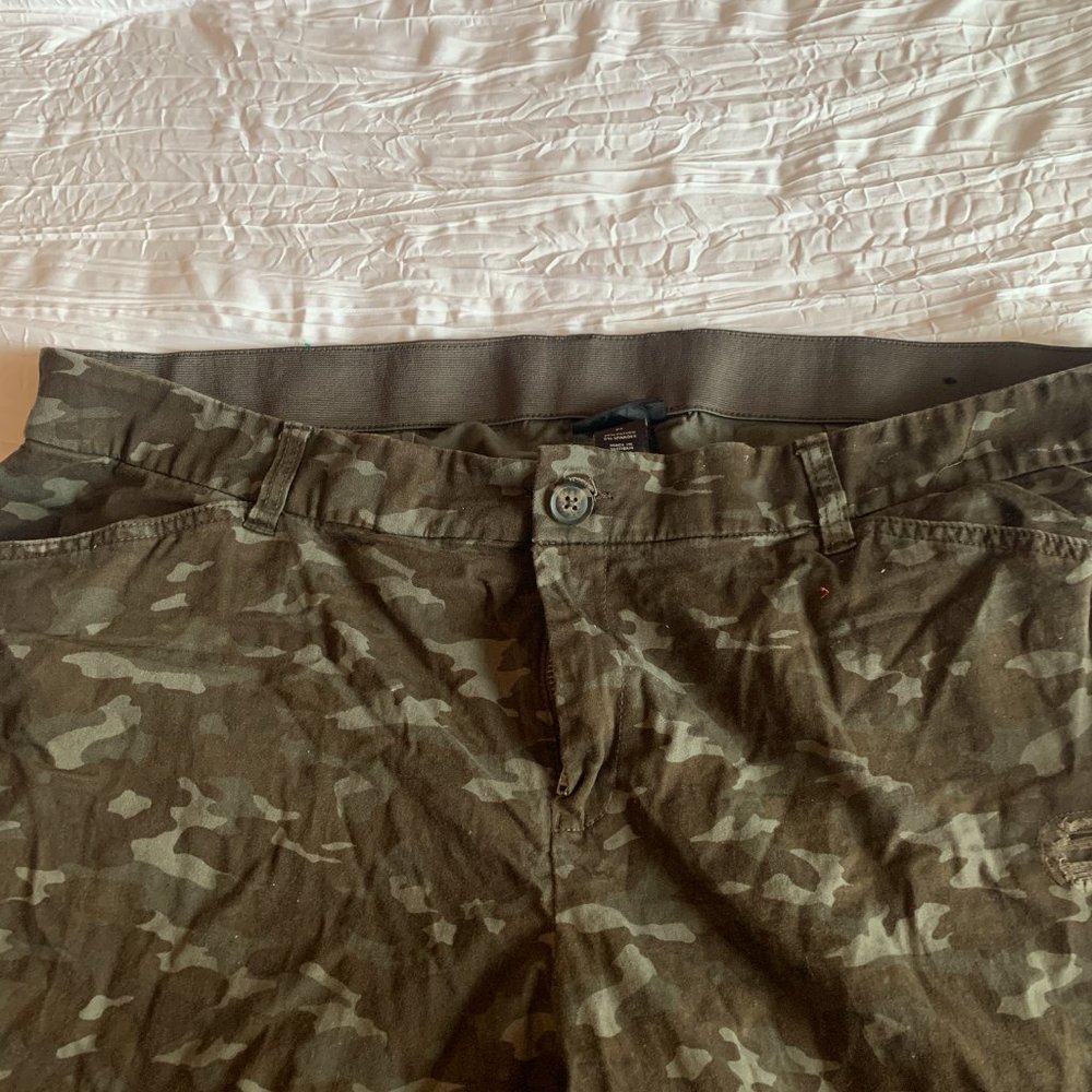 Lane Bryant Camouflage Jeans - Picture 4 of 6